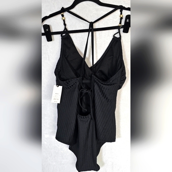 68.🆕XL Size 16  Shade & Shore  Ribbed Bead Knot Detail  Swimsuit - Picture 3 of 4